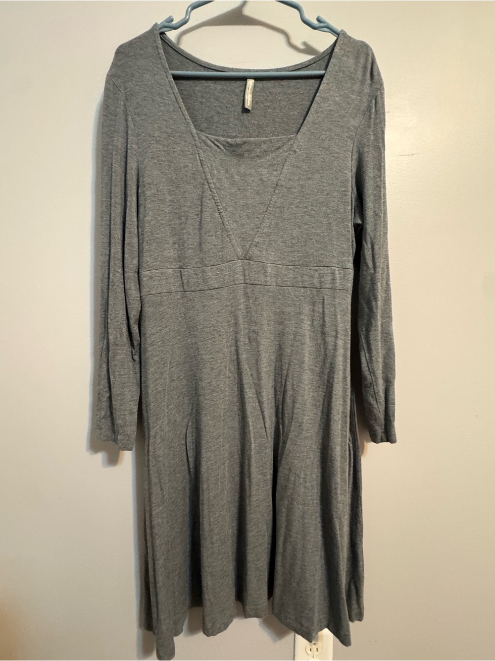 Hanna Andersson Grey Long Sleeve V-Neck Women's Dress Womens Medium M